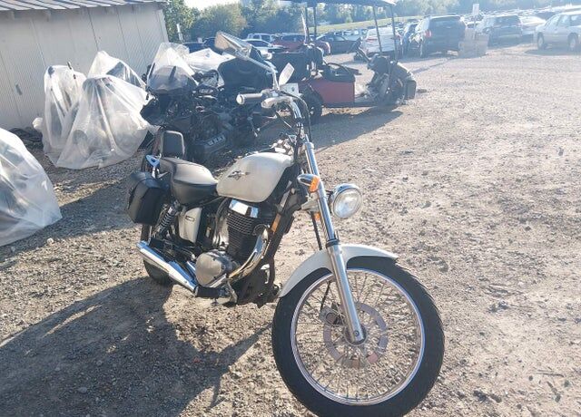 2005 SUZUKI LS650