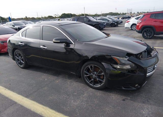 2012 NISSAN Maxima