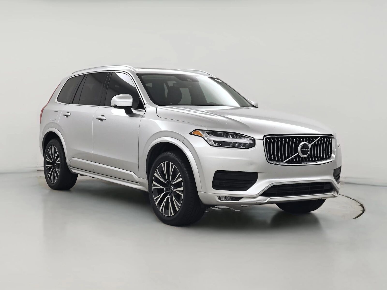 2022 VOLVO XC90