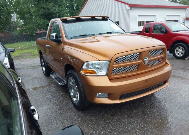 2012 DODGE Ram