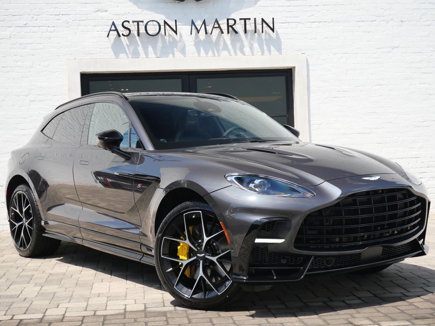 2026 ASTON MARTIN DBX