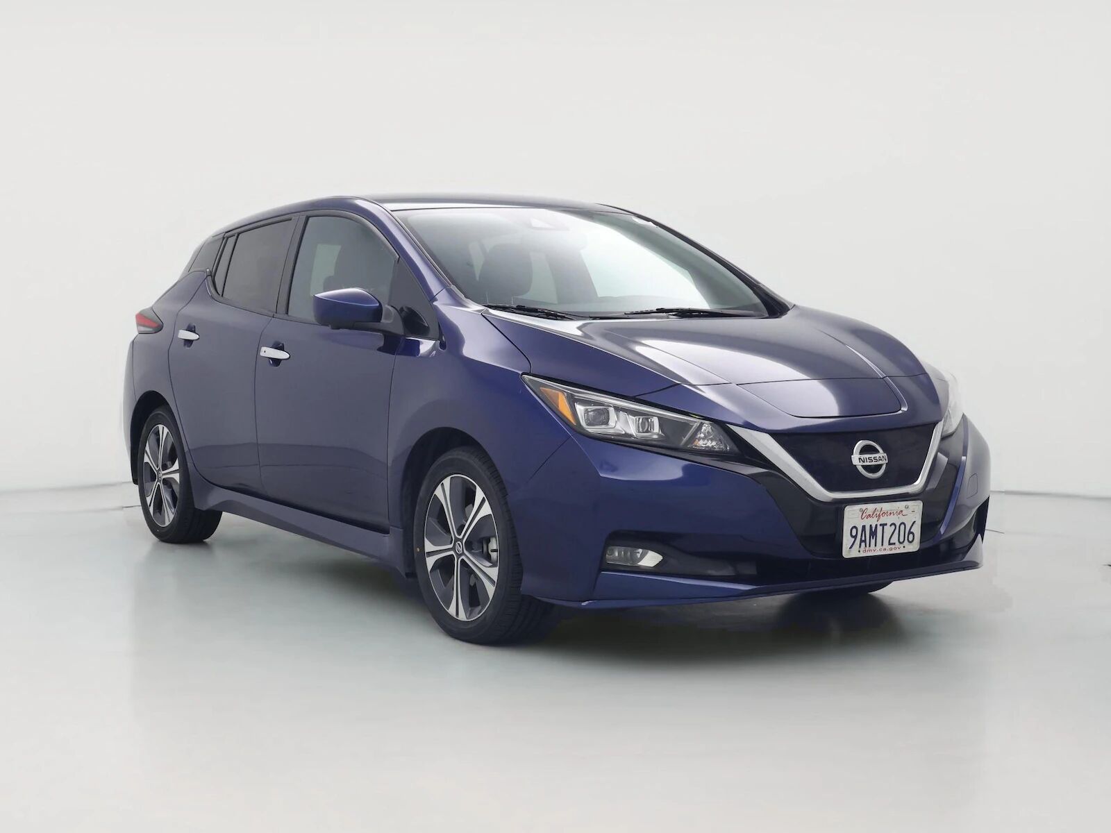 2022 NISSAN Leaf