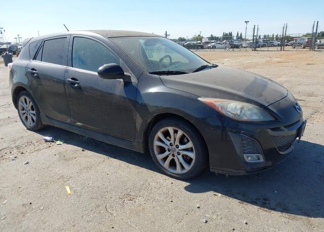 2011 MAZDA Mazda3