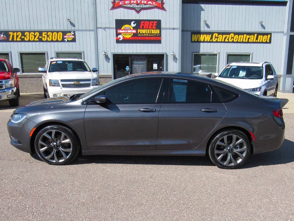 2015 CHRYSLER 200