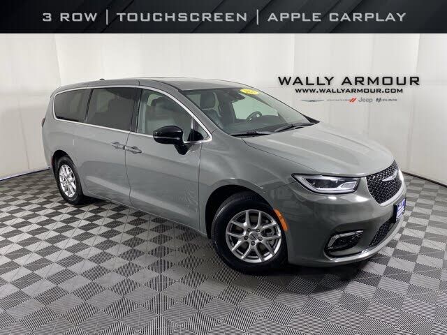 2025 CHRYSLER Pacifica