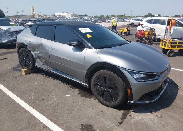 2022 KIA EV6