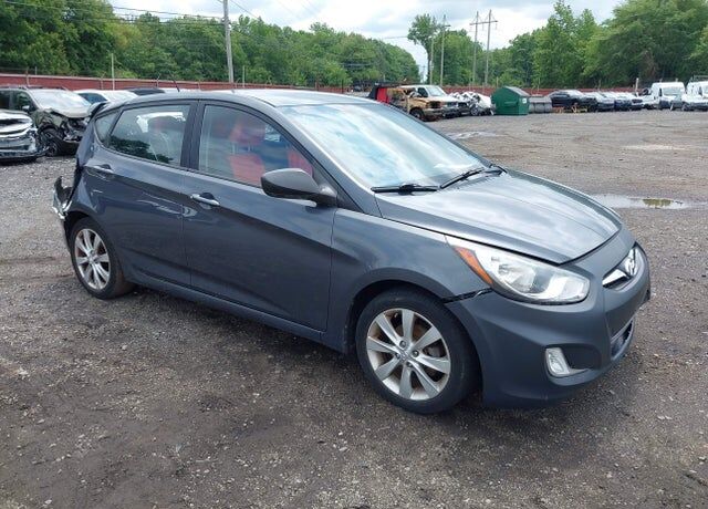 2012 HYUNDAI Accent