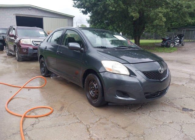 2012 TOYOTA Yaris