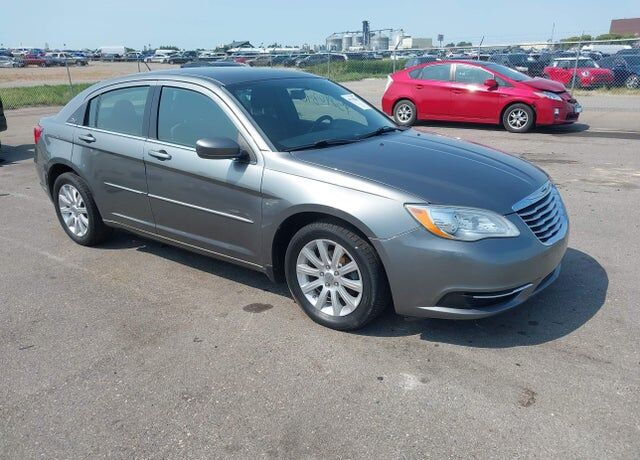 2012 CHRYSLER 200