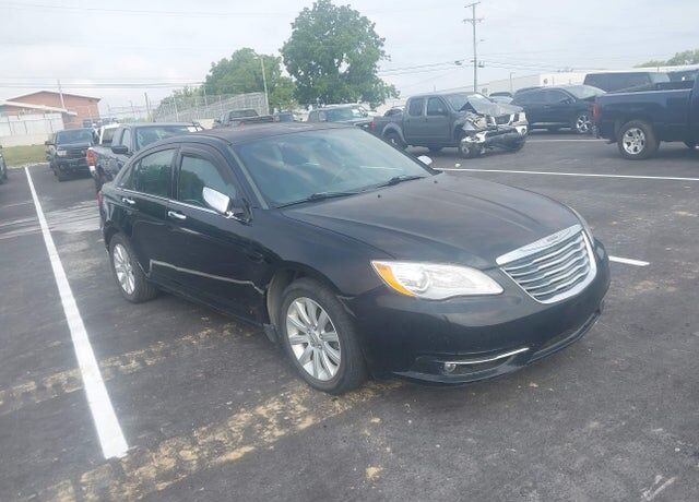 2014 CHRYSLER 200