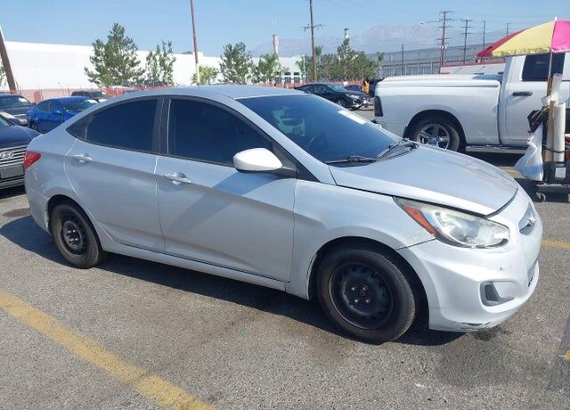 2014 HYUNDAI Accent