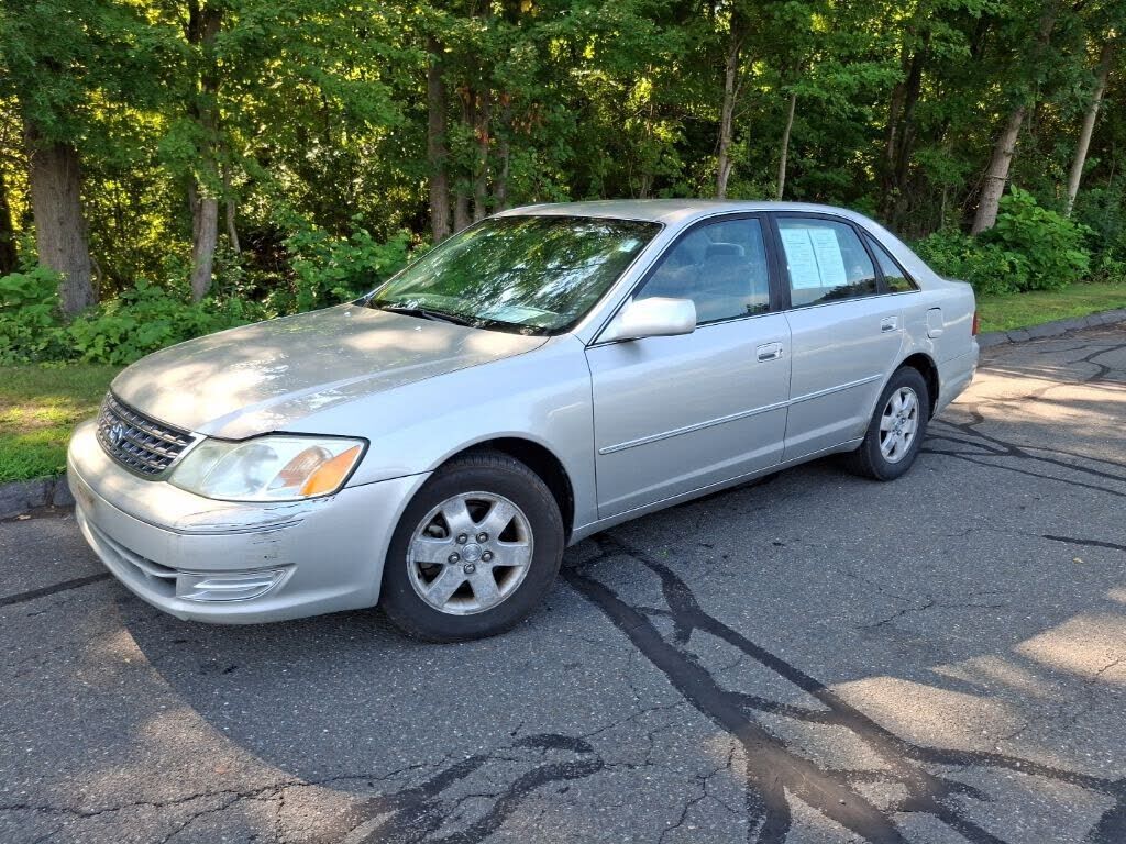 2004 TOYOTA Avalon
