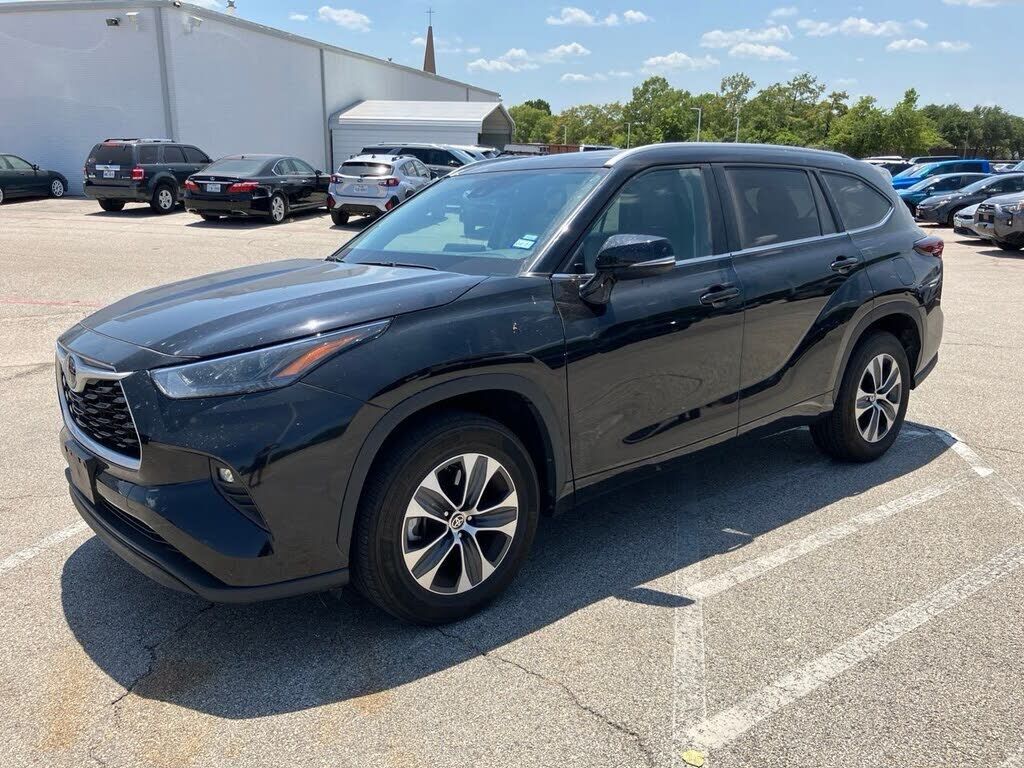 2025 TOYOTA Highlander