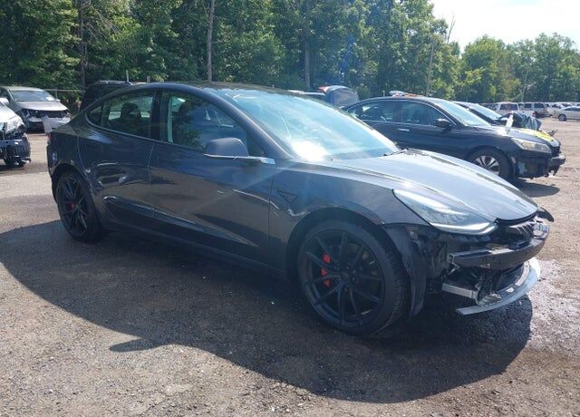 2018 TESLA Model 3