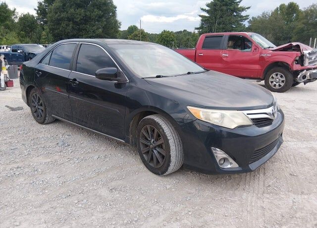 2013 TOYOTA Camry