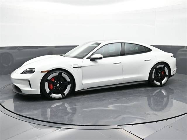 2025 PORSCHE Taycan