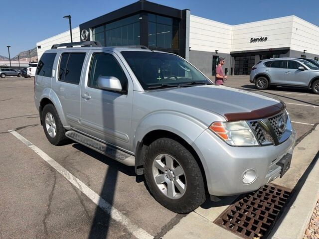 2012 NISSAN Pathfinder