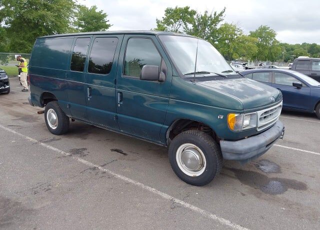 2001 FORD E-250