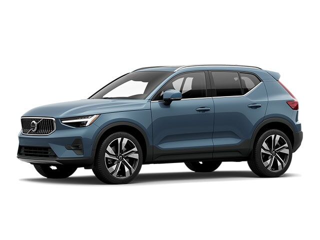 2024 VOLVO XC40