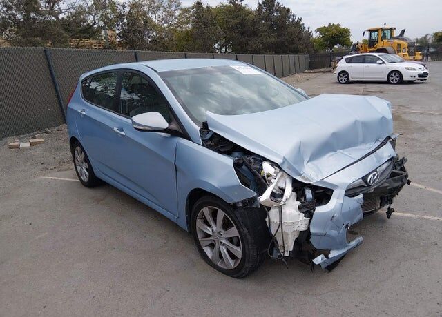2013 HYUNDAI Accent