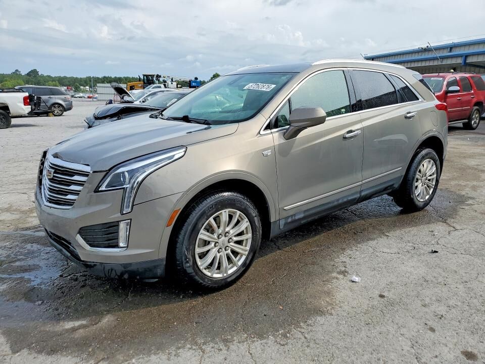 2017 CADILLAC XT5