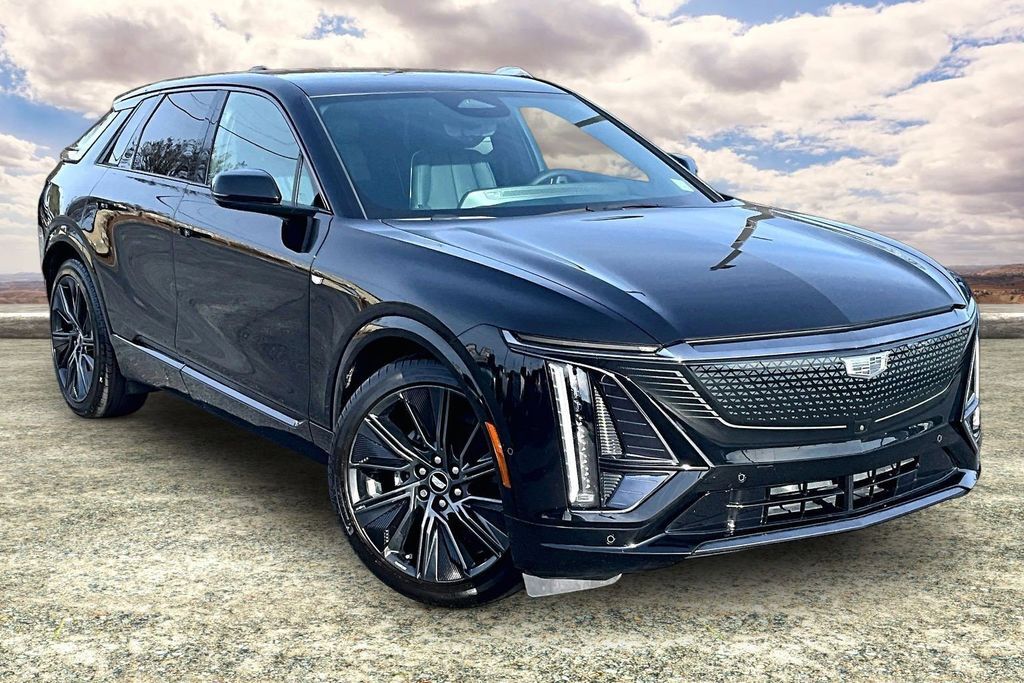 2024 CADILLAC Lyriq
