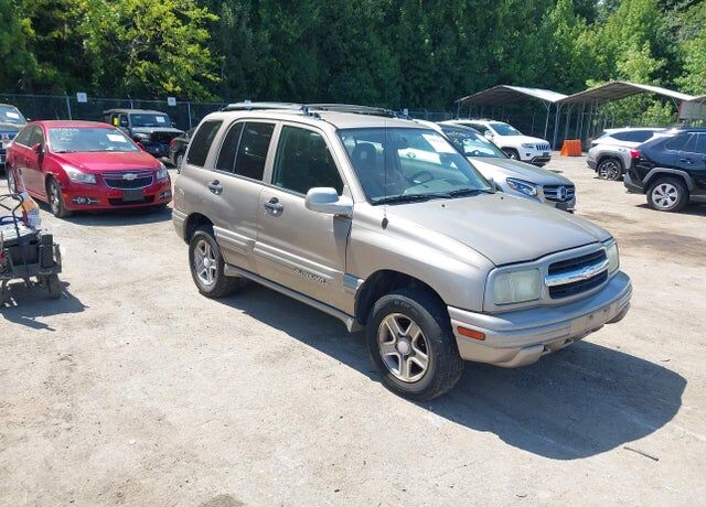 2003 CHEVROLET Tracker