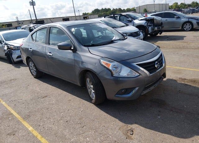 2018 NISSAN Versa