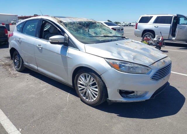2018 FORD Focus