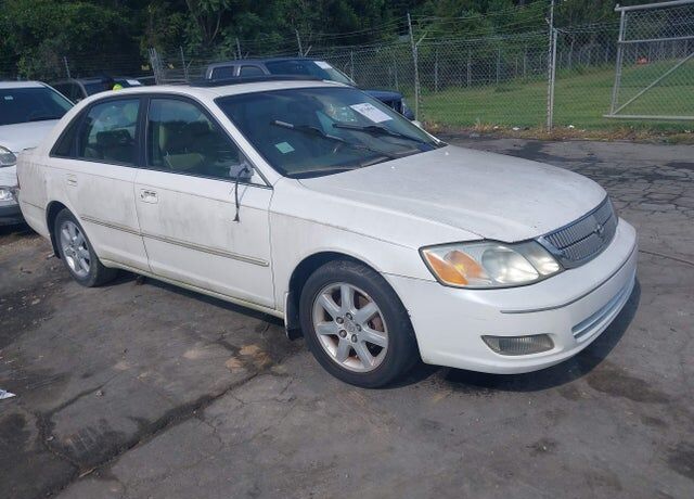 2001 TOYOTA Avalon