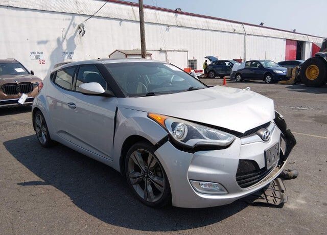 2016 HYUNDAI Veloster