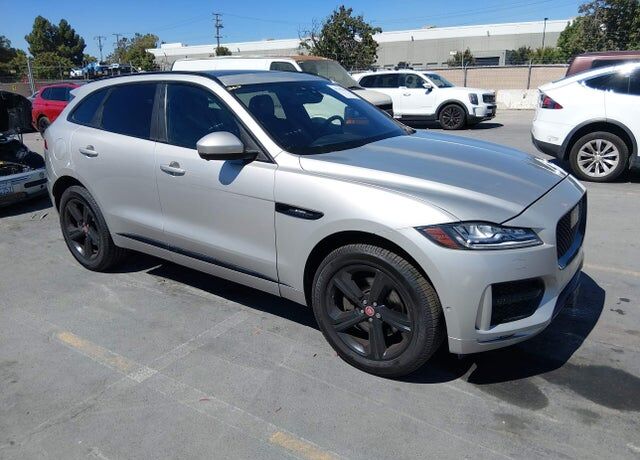 2017 JAGUAR F-Pace