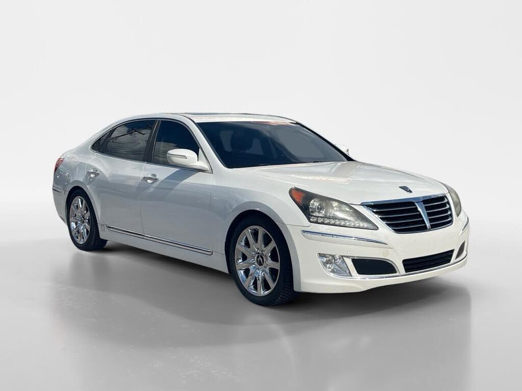 2013 HYUNDAI Equus