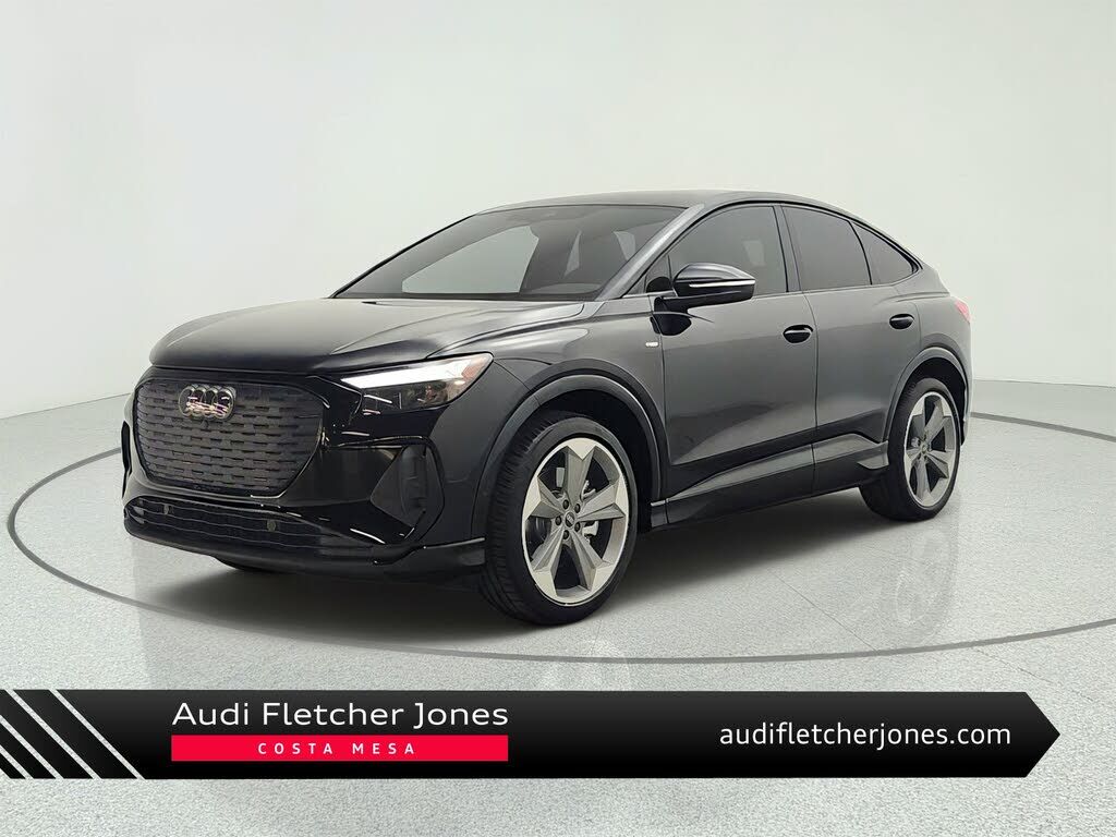 2024 AUDI Q4