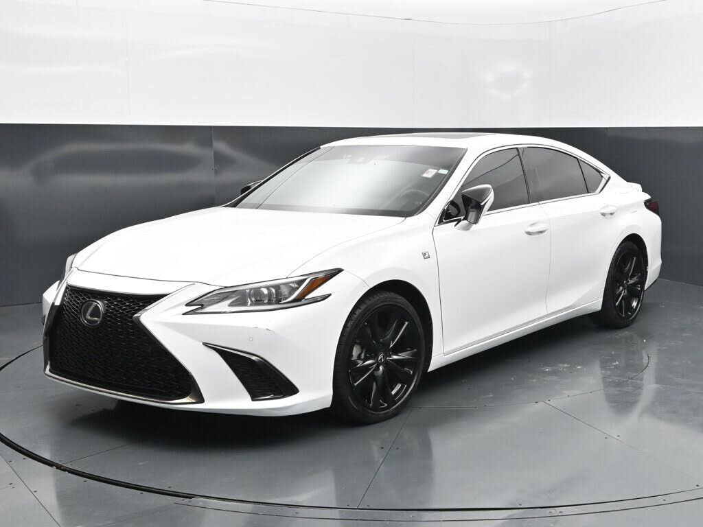 2022 LEXUS ES