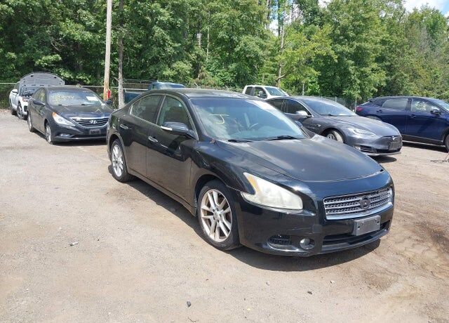 2011 NISSAN Maxima