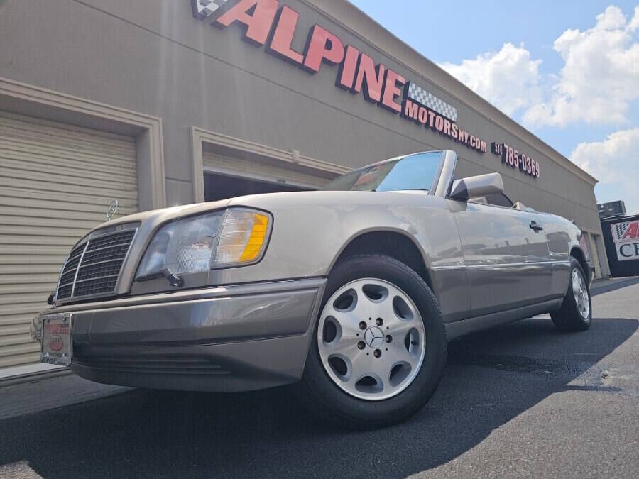 1994 MERCEDES-BENZ E-Class