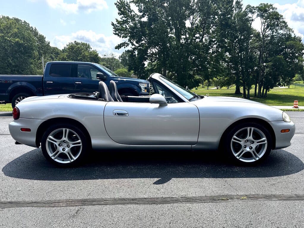 2005 MAZDA MX-5