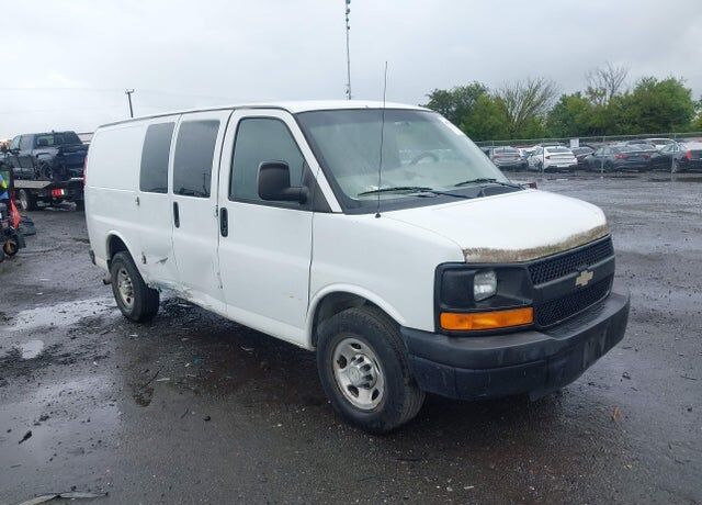 2012 CHEVROLET Express