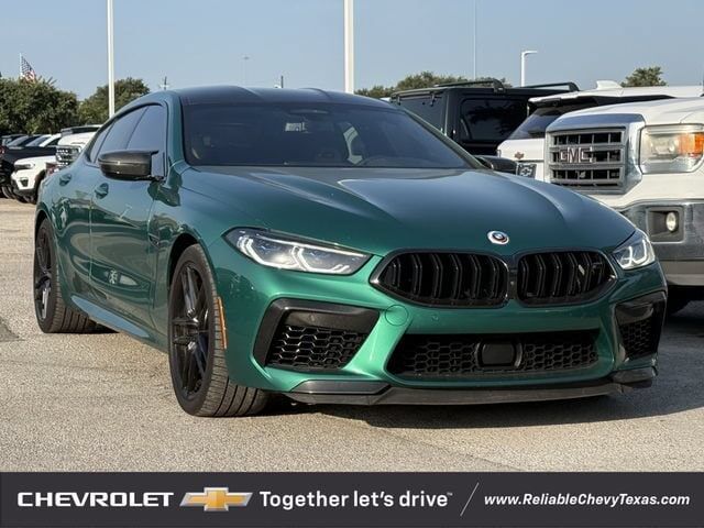 2023 BMW M8