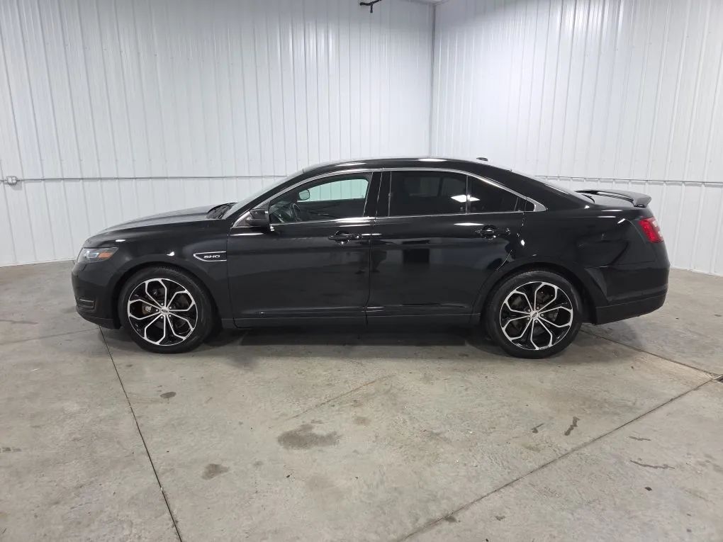 2016 FORD Taurus