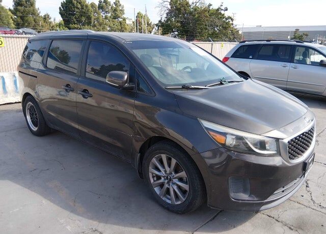 2015 KIA Sedona