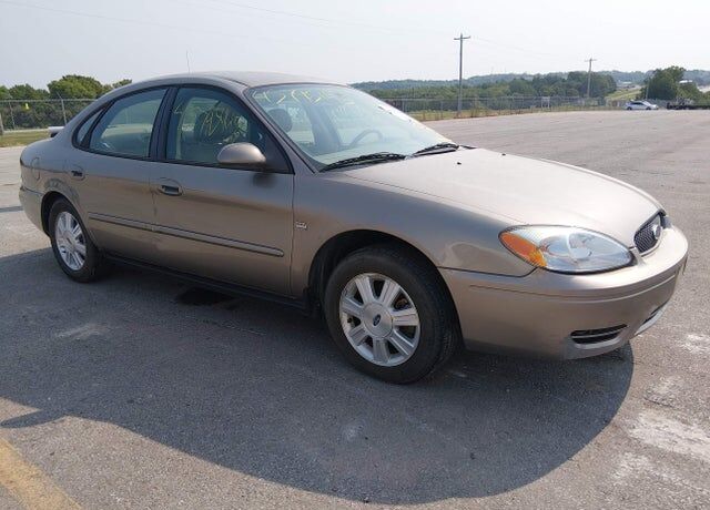 2005 FORD Taurus