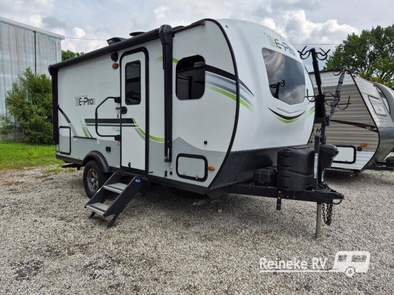 2022 FOREST RIVER Flagstaff Light Weight Trailers