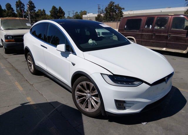 2016 TESLA Model X