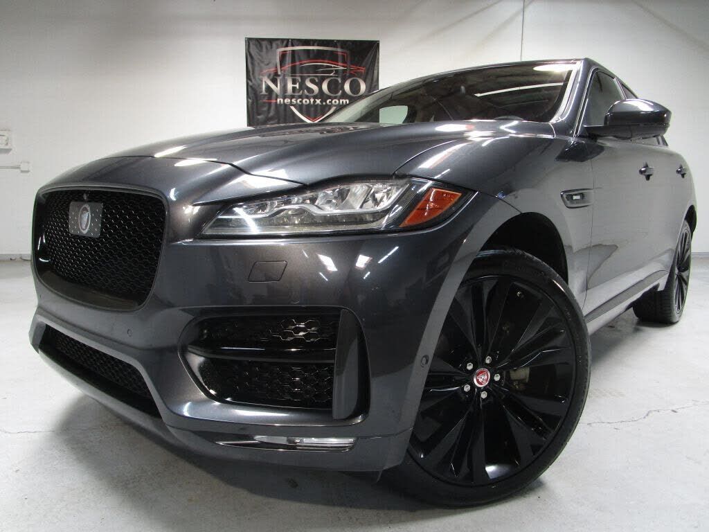 2017 JAGUAR F-Pace