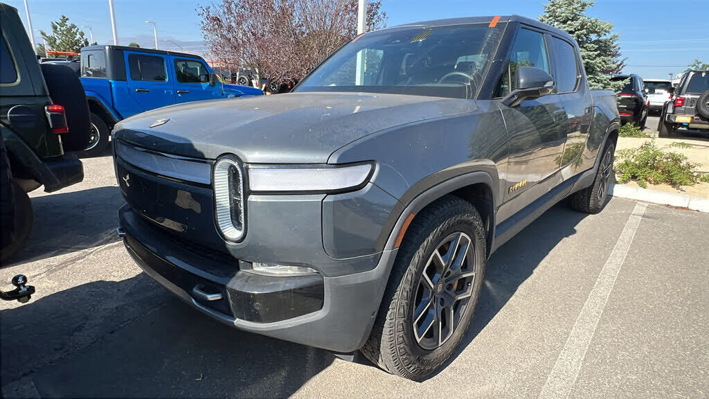 2022 RIVIAN R1T