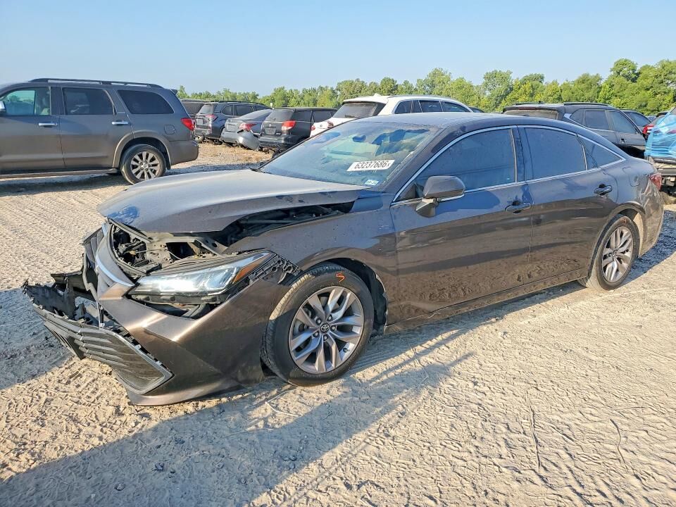 2019 TOYOTA Avalon