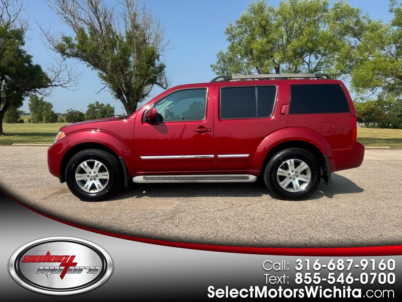 2011 NISSAN Pathfinder