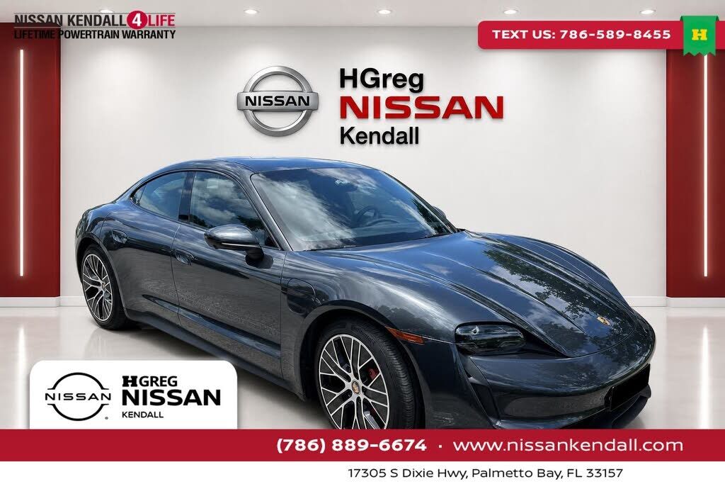 2021 PORSCHE Taycan